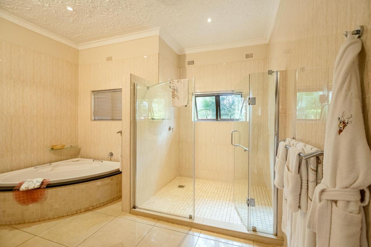 The Victoria Falls Deluxe Suites エクステリア 写真
