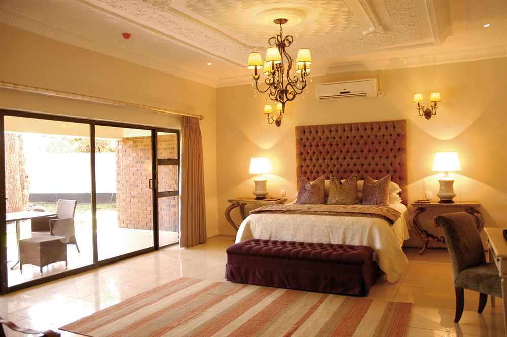 The Victoria Falls Deluxe Suites エクステリア 写真