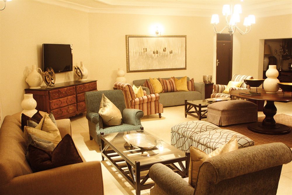 The Victoria Falls Deluxe Suites エクステリア 写真
