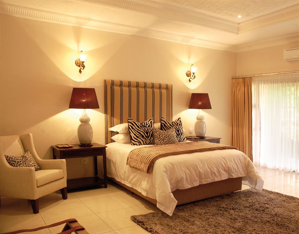 The Victoria Falls Deluxe Suites エクステリア 写真